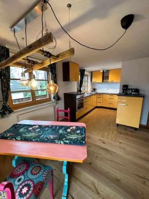Charmante Farbenfrohe Wohnung Fuer Zwei 菲施巴豪 外观 照片